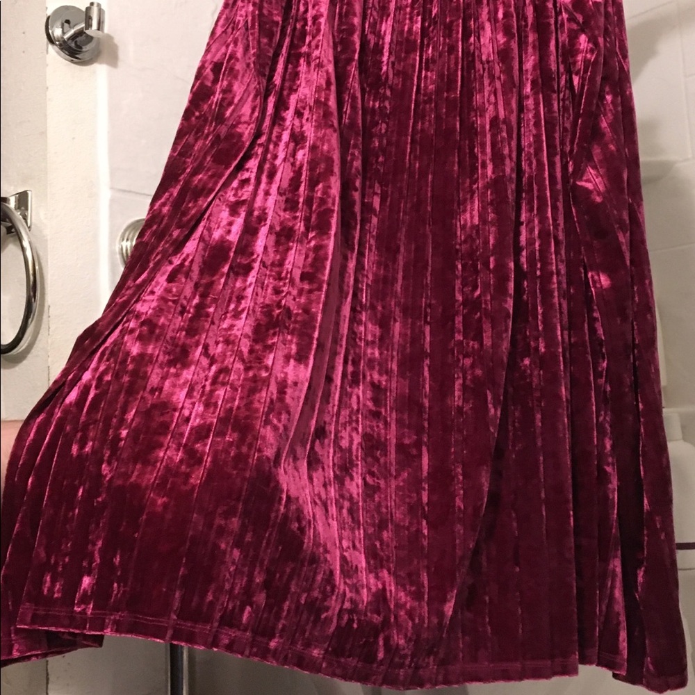PLUS SIZE PLEATED VELVET SKIRT sz 3X